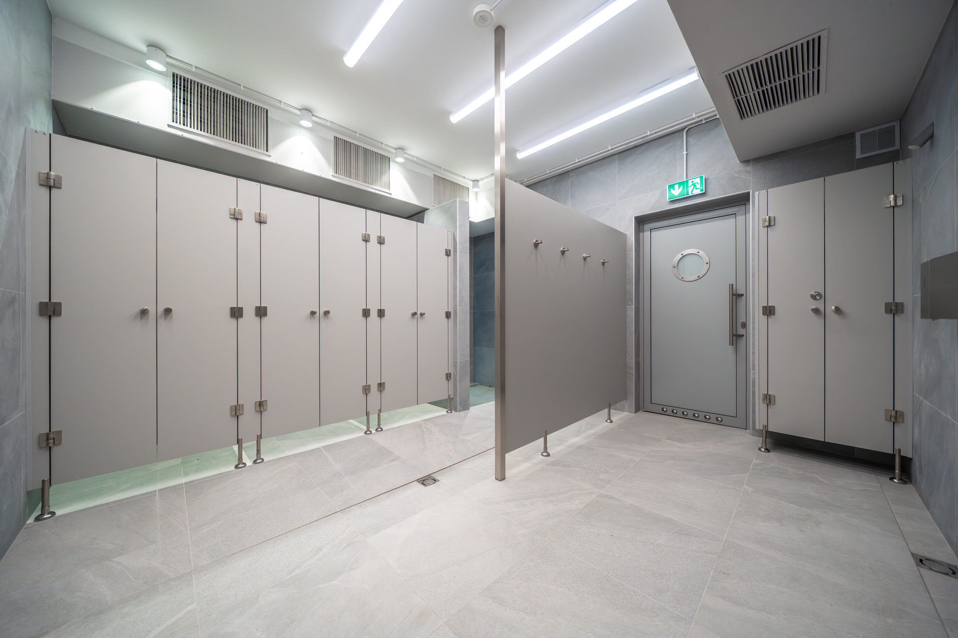 558886985_826856116531192_2388477862037732033_n Basen Grzybowska - recepcja